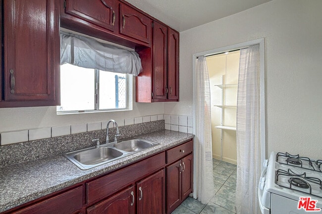 Building Photo - 3331 1/2 City Terrace Dr