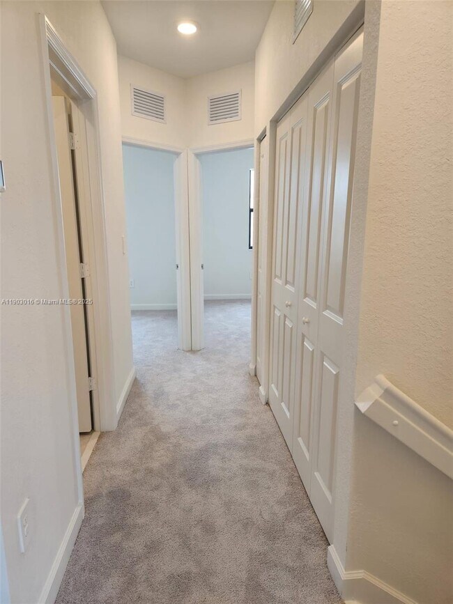 Building Photo - 13071 SW 232nd Ln