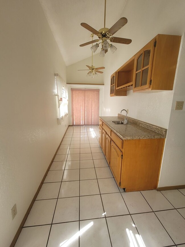 Building Photo - Ready to View!!