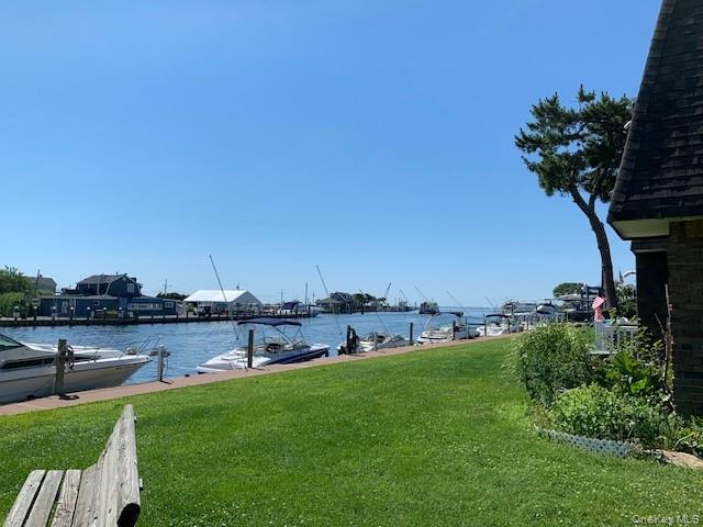 Building Photo - 28 Mainsail Dr