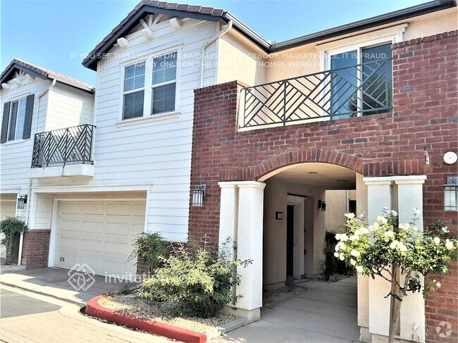 Building Photo - 16730 Nicklaus Dr