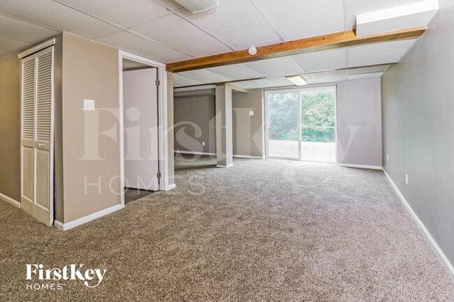 Building Photo - 14345 River Oaks Ct