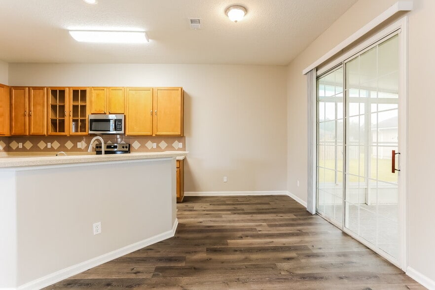 Building Photo - 1208 Dawn Light Rd