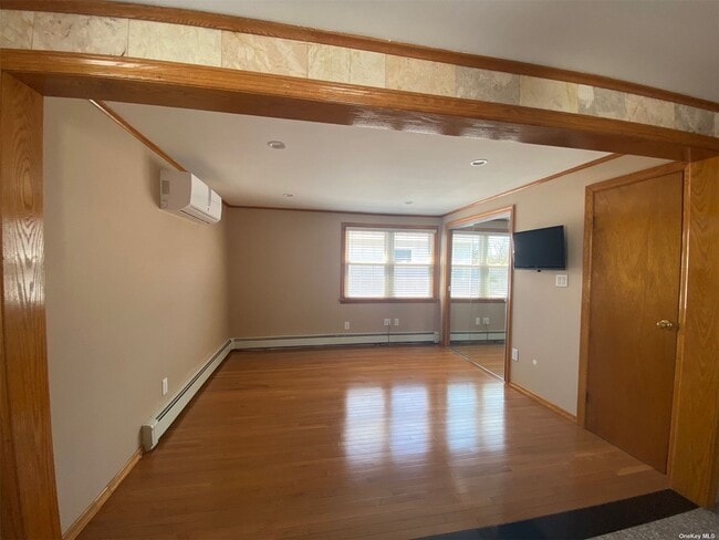 Building Photo - 46 13th Ave