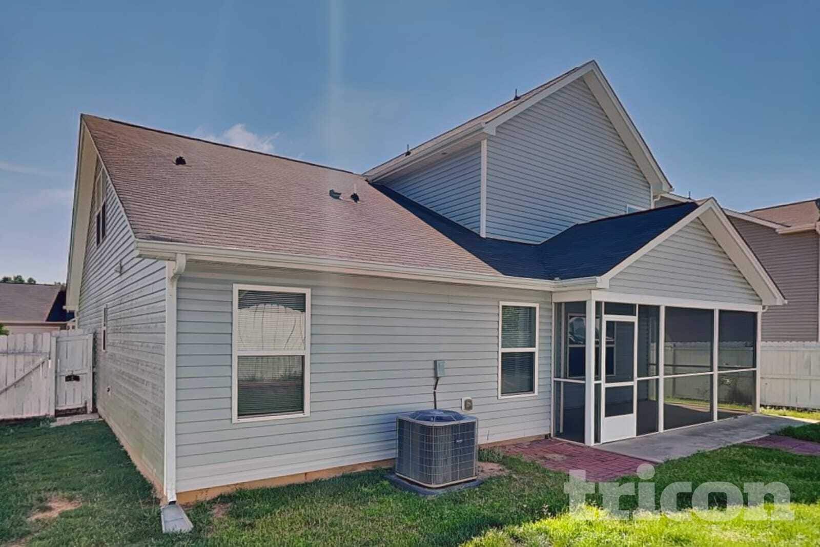 Building Photo - 1705 Sawtooth Ct