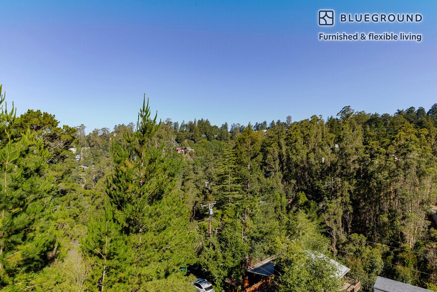 Building Photo - 6380 Westover Dr