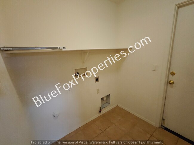 Building Photo - 8397 W Benidorm Loop