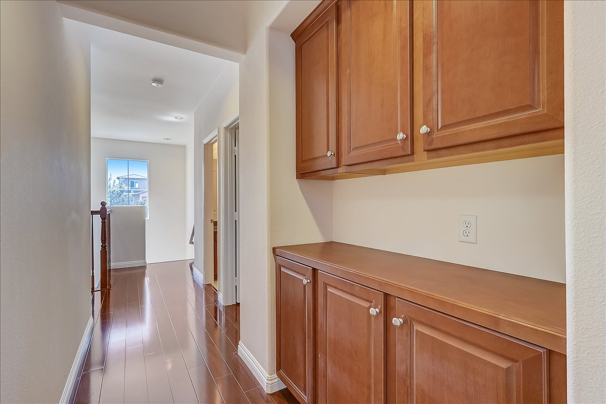 Building Photo - 3115 N Sunrise Ct