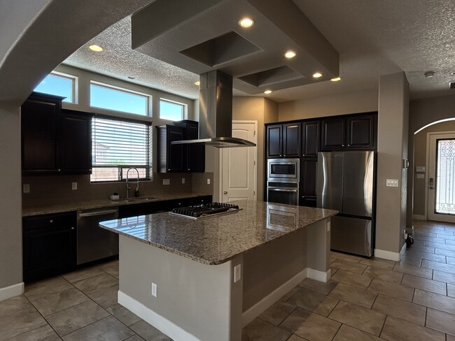 Building Photo - 7115 Vista Terraza Dr NW