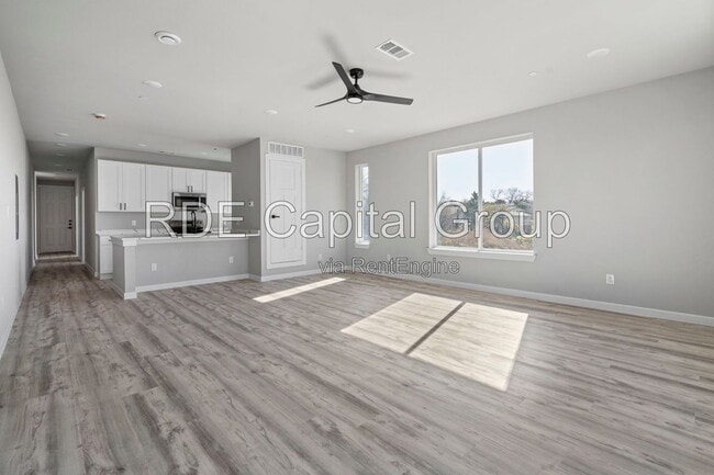 Building Photo - 948 S Corinth St Rd