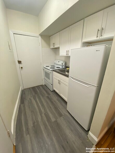 Building Photo - 33 Lancaster Terrace