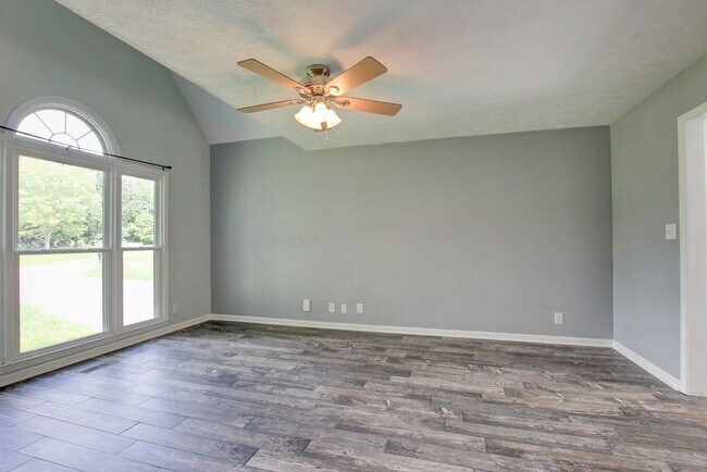 Building Photo - Updated and Gorgeous!!!  Hurry