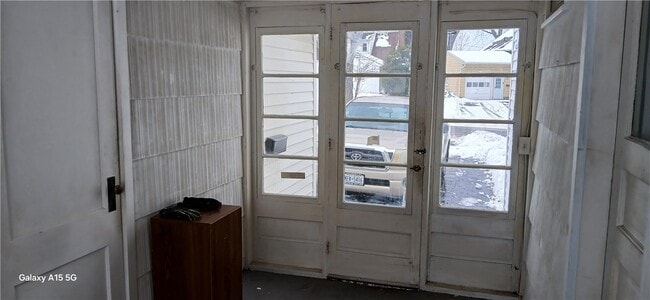 Building Photo - 38 Crossfield Rd