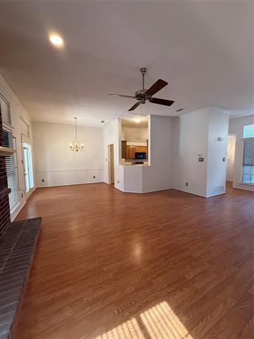 Building Photo - 5210 Manhassett Dr