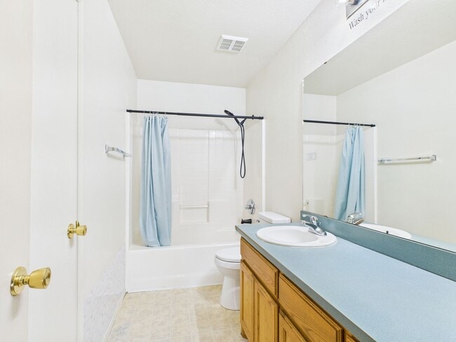 Building Photo - 1111 Pikes Peak Dr