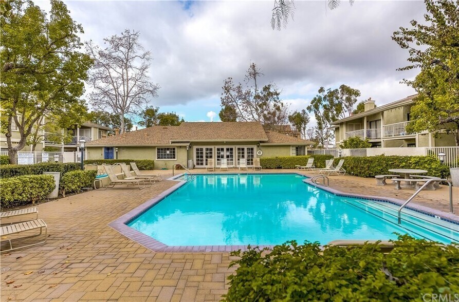 Building Photo - 1131 Packers Cir