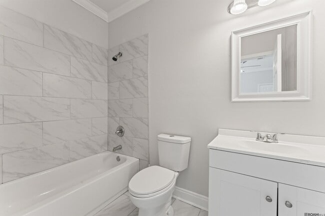 Building Photo - 1917 Minnesota St