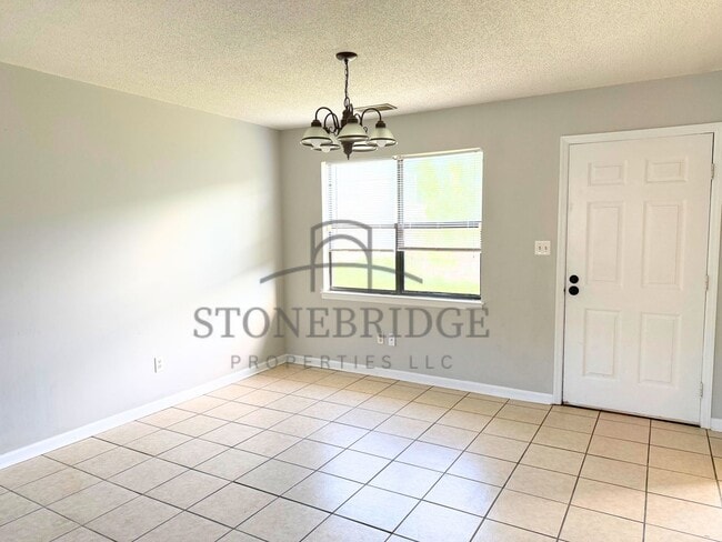 Building Photo - 2 bed, 1.5 bath townhome in Helena