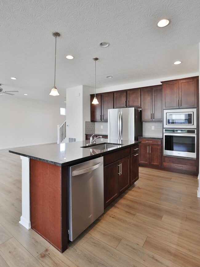 Building Photo - 12009 Landon Dr