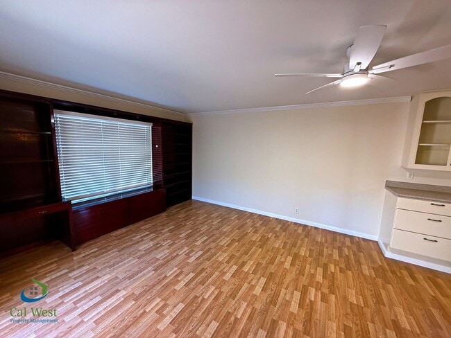 Building Photo - 5331 Rimwood Dr