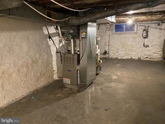 Building Photo - 1919 N Patton St