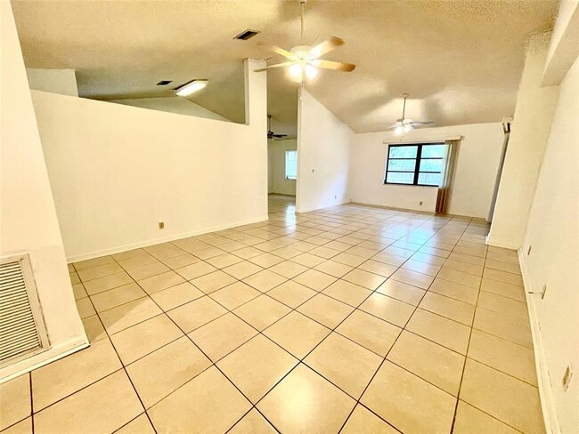 Building Photo - 9133 NW 48th St