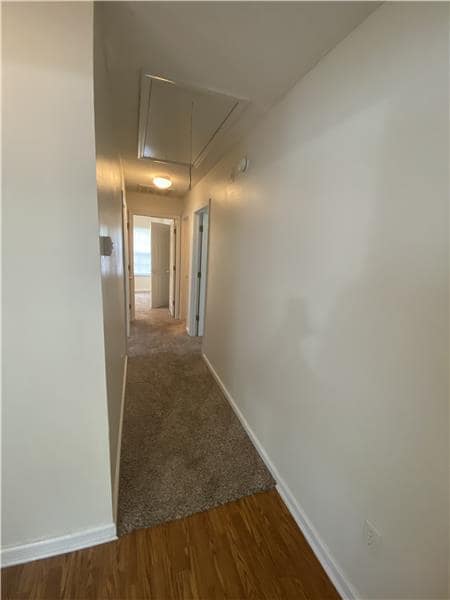 Building Photo - 417 Shadowbrook Cir