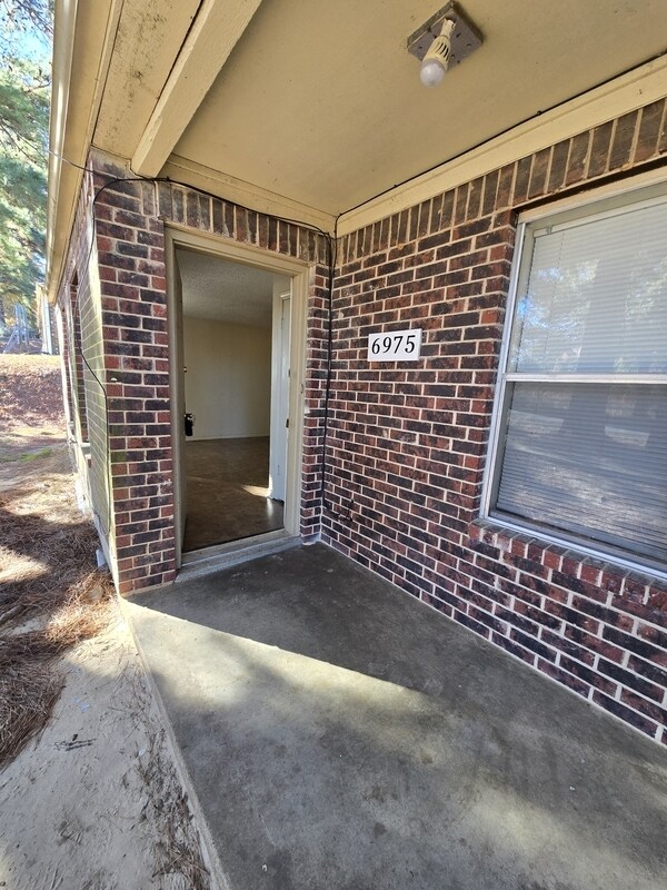 Building Photo - 6975 Brown St