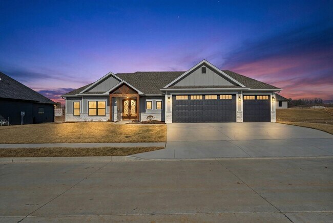 Building Photo - 2805 Easley Cabin Cir