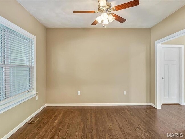 Building Photo - 1200 Gregerson Ct