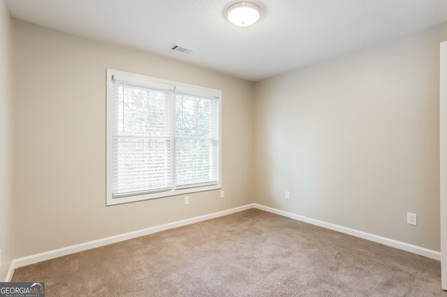 Building Photo - 3100 Rome Ct SW