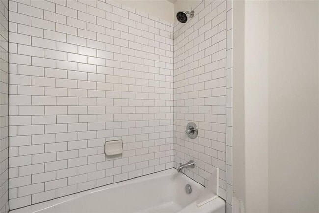 Building Photo - 2350 Melina Pl