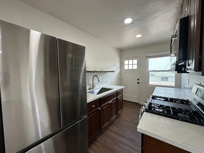 Building Photo - Newly remodeled 1BD/BA apartment home for rent in South Park!
