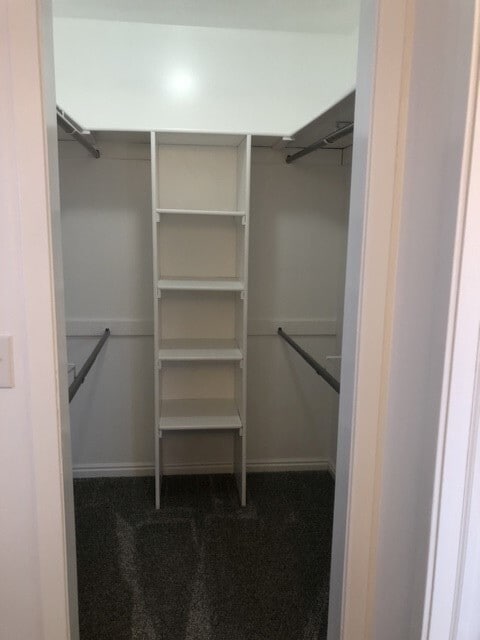 Master walk-in closet - 928 E. Bates Canyon Rd.