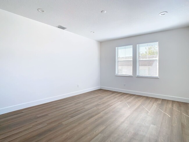 Building Photo - Now Leasing Brand New Constructed Townhous...