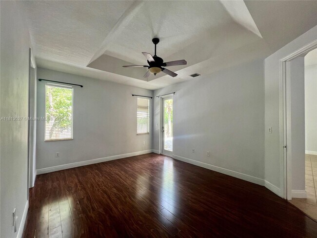 Building Photo - 16020 SW 91st Ct