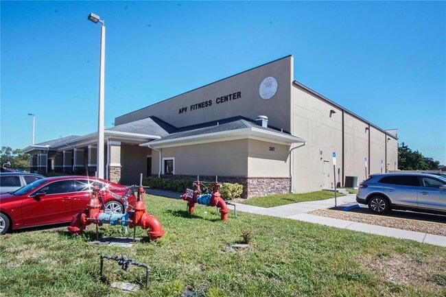 Building Photo - 1311 Hillsborough Ln