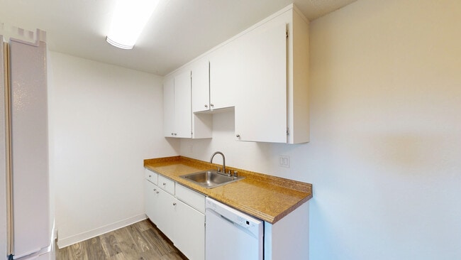 Building Photo - 400 Alameda del Prado