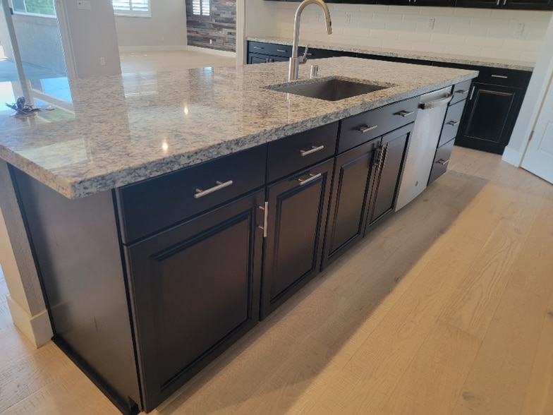 Building Photo - 218 Seacrest Ct