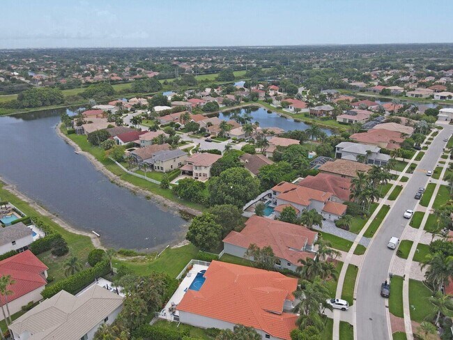 Building Photo - 18544 Ocean Mist Dr