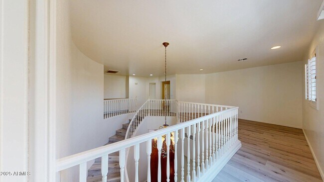 Building Photo - 6434 W Honeysuckle Dr