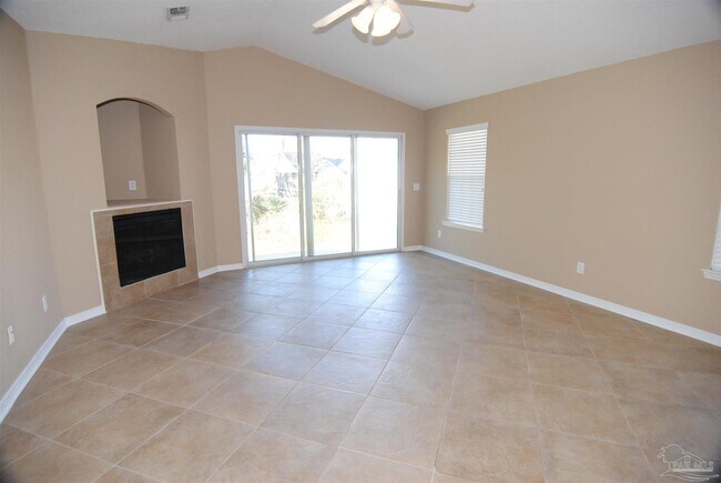 Building Photo - 14630 Innerarity Point Rd