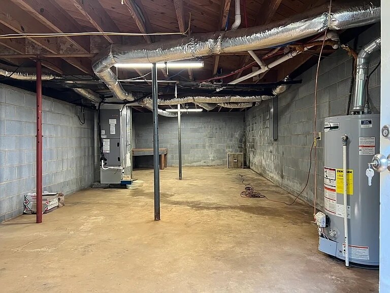 Building Photo - 2925 Freezer Locker Rd