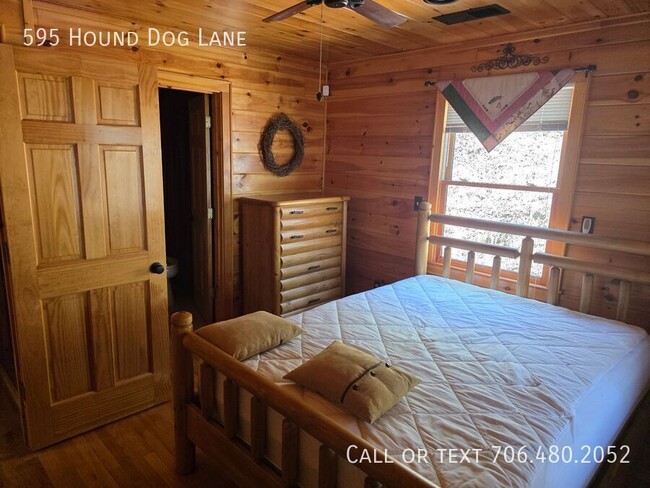 Building Photo - 595 Hound Dog Ln