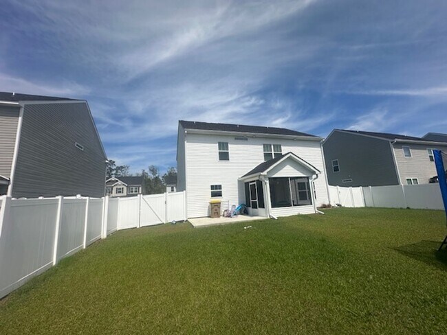 Building Photo - 108 Big Cypress Ct