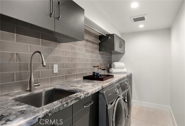 Building Photo - 52 N Portola