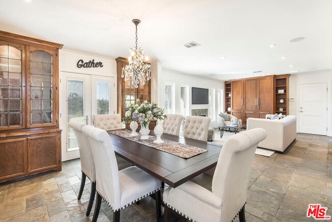 Building Photo - 17108 Oak View Dr