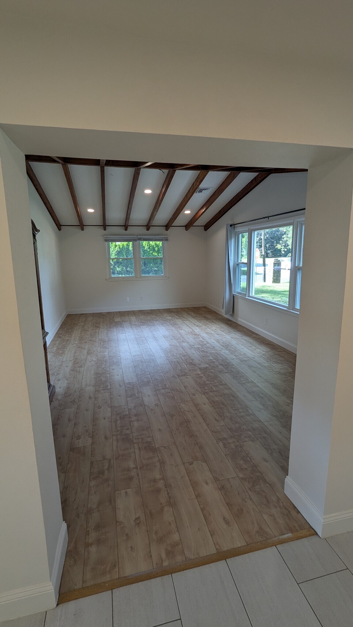 Building Photo - 1220 N Cedar Crest Blvd