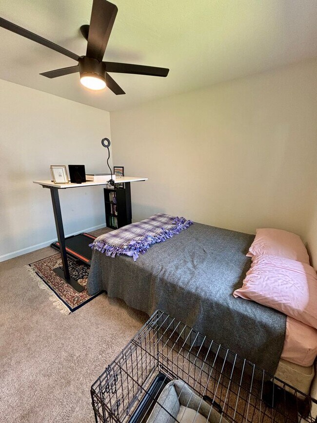 Building Photo - Beautiful House with Forever Views