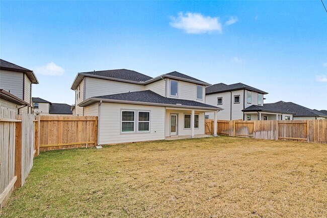 Building Photo - 4215 Camden Lakes St